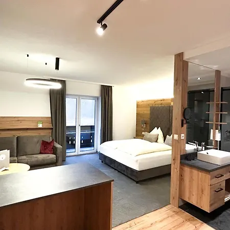 Sonnfeld Hotel 3*